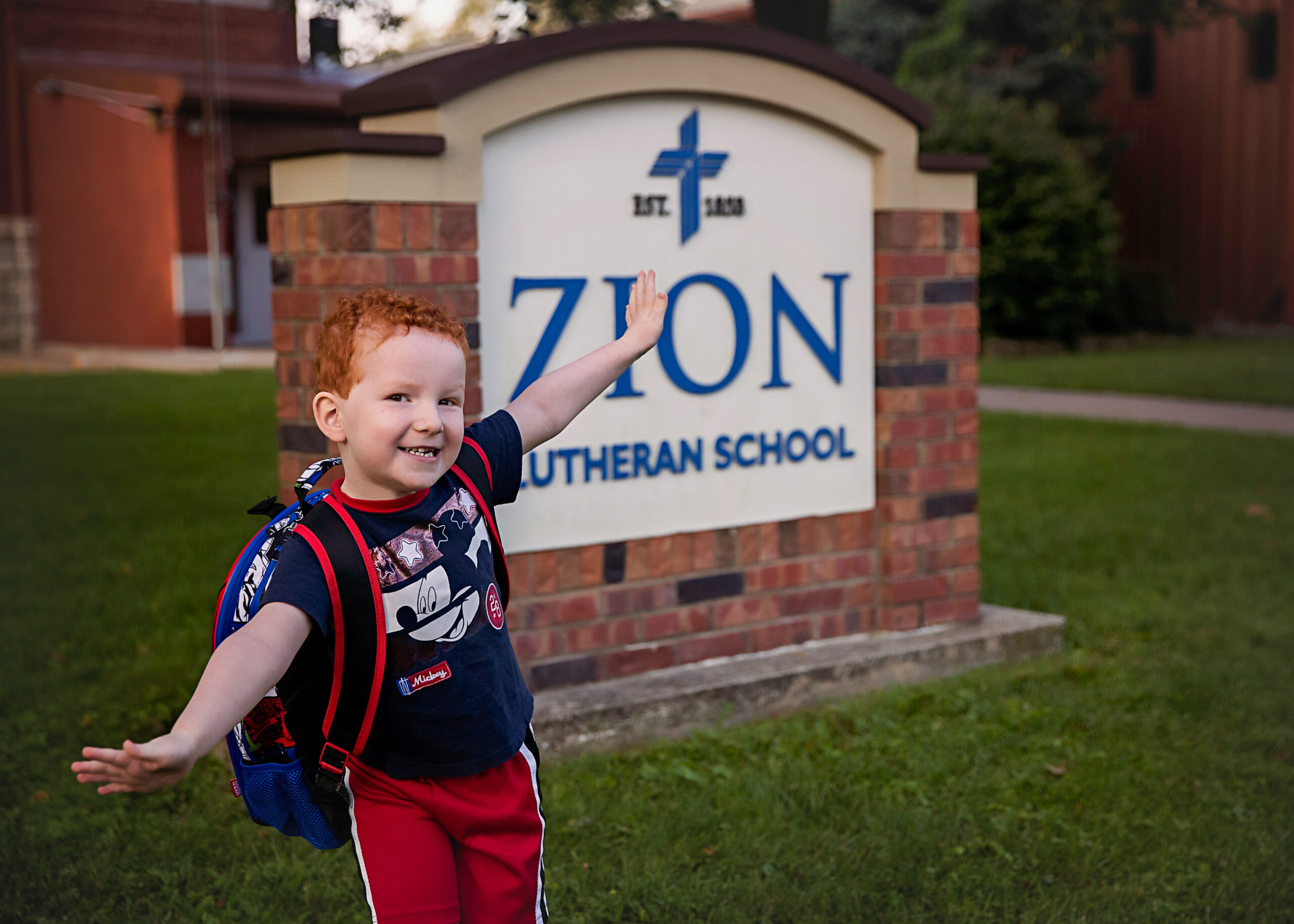 2016Crouch1162-Edit Zion Lutheran Church